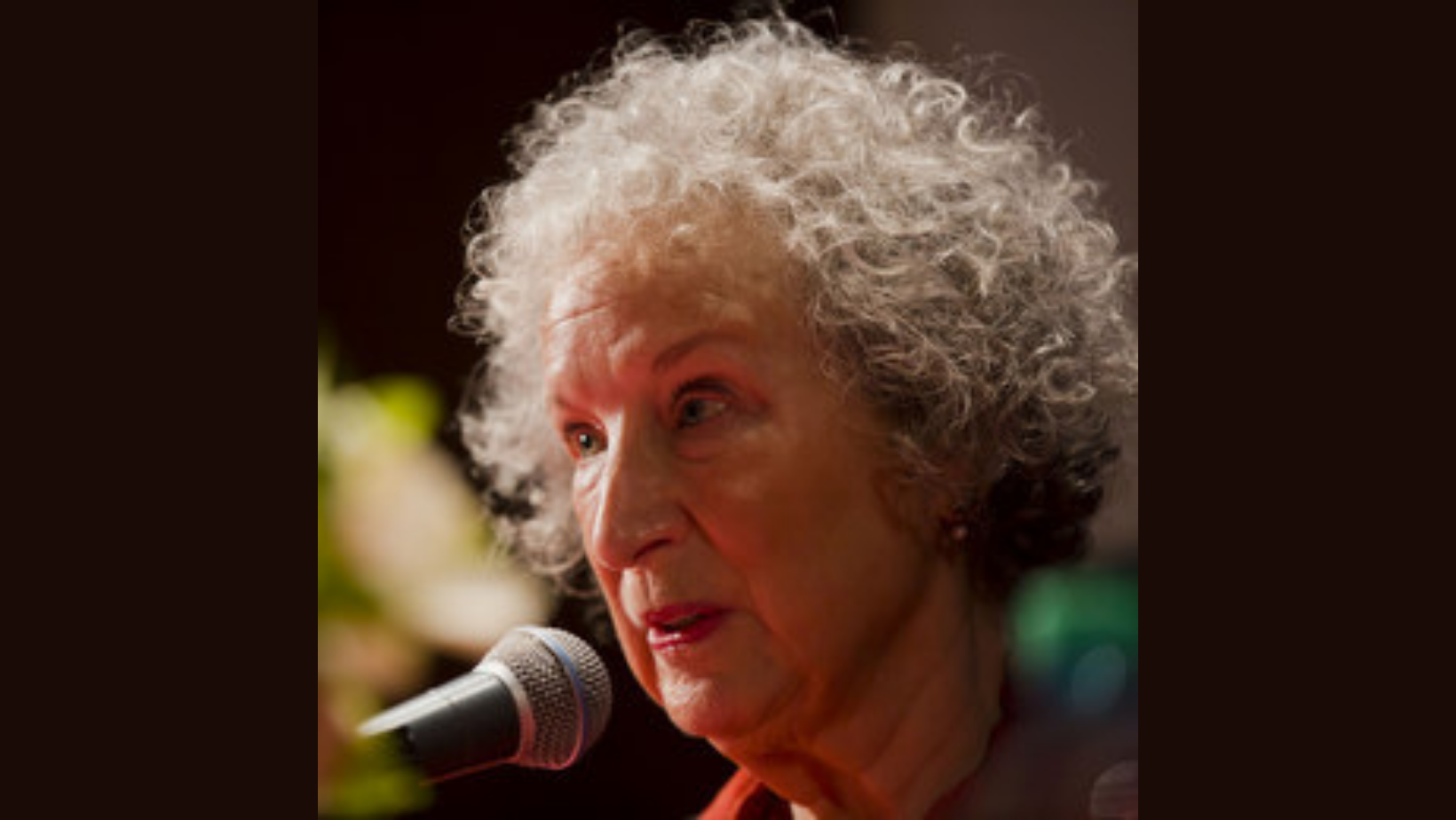 Cover articolo Margaret Atwood