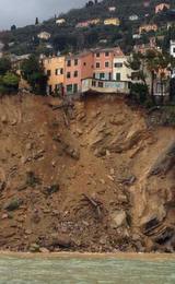 11 settembre, @Mantova - «Welcome to Padania: la geografia del disastro paesaggistico»